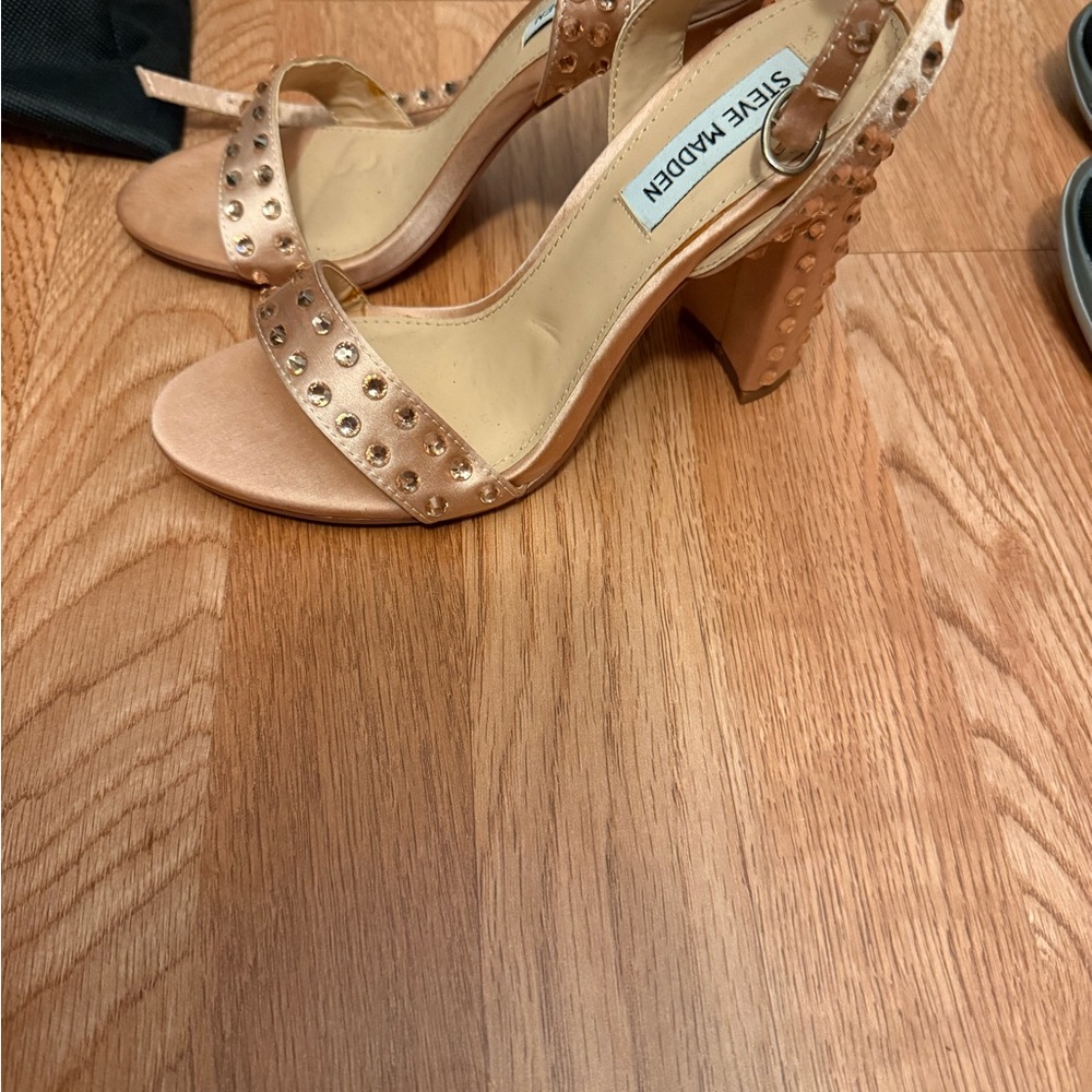 Steve Madden Tan Stiletto Heels